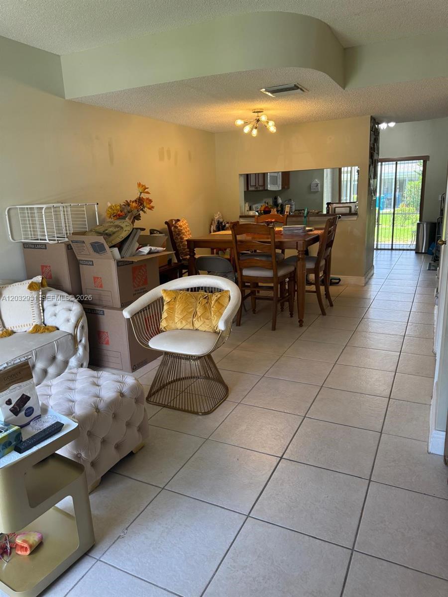 16682 Hemingway Dr, Weston FL 33326 photo 3