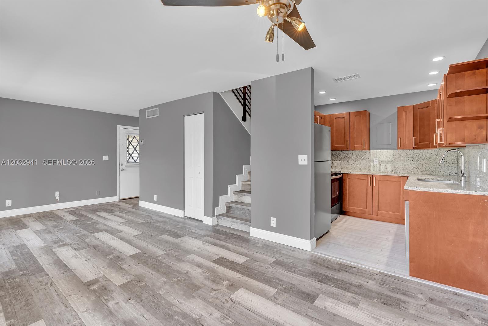 8911 NW 28th Dr # 32, Coral Springs FL 33065