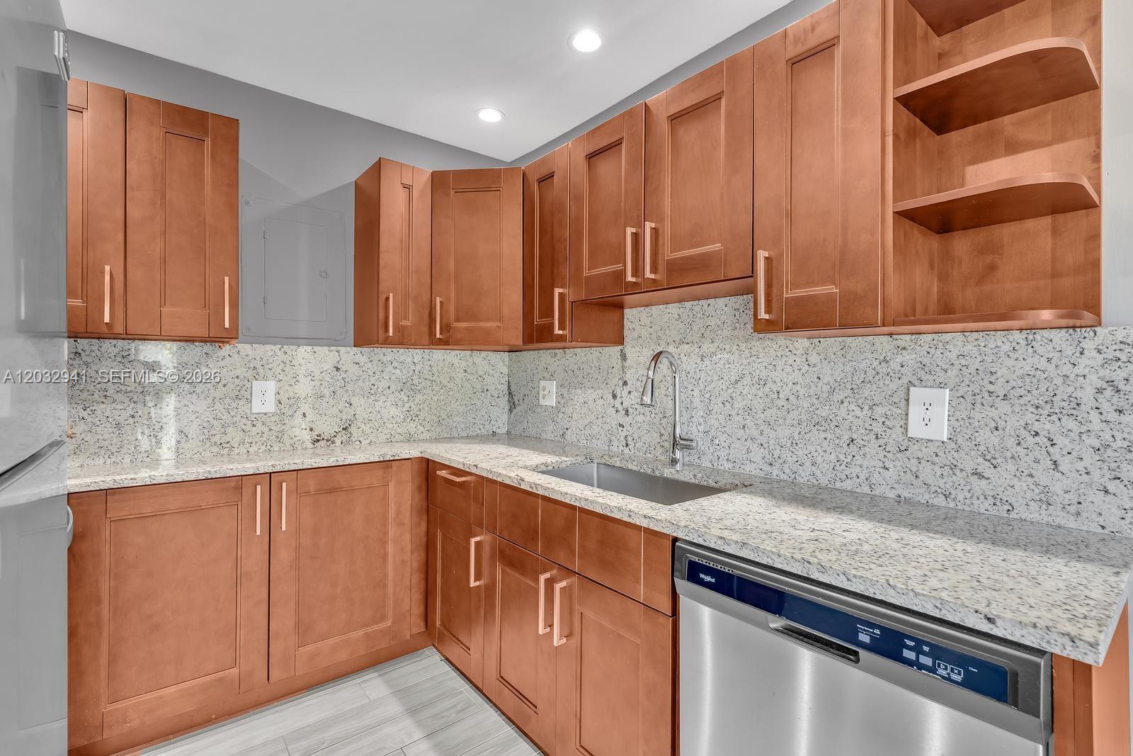 8911 NW 28th Dr # 32, Coral Springs FL 33065 photo 4