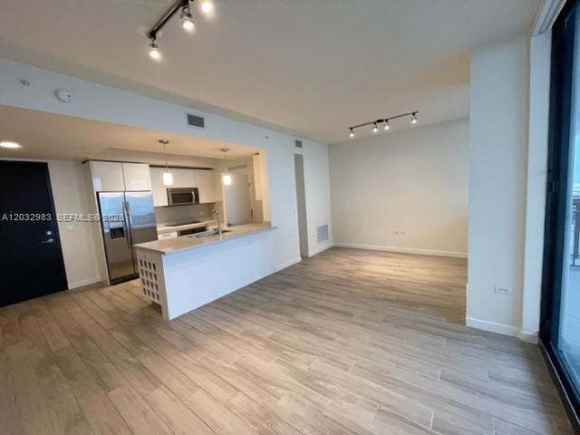 999 SW 1st Ave # 3115, Miami FL 33130 photo 2