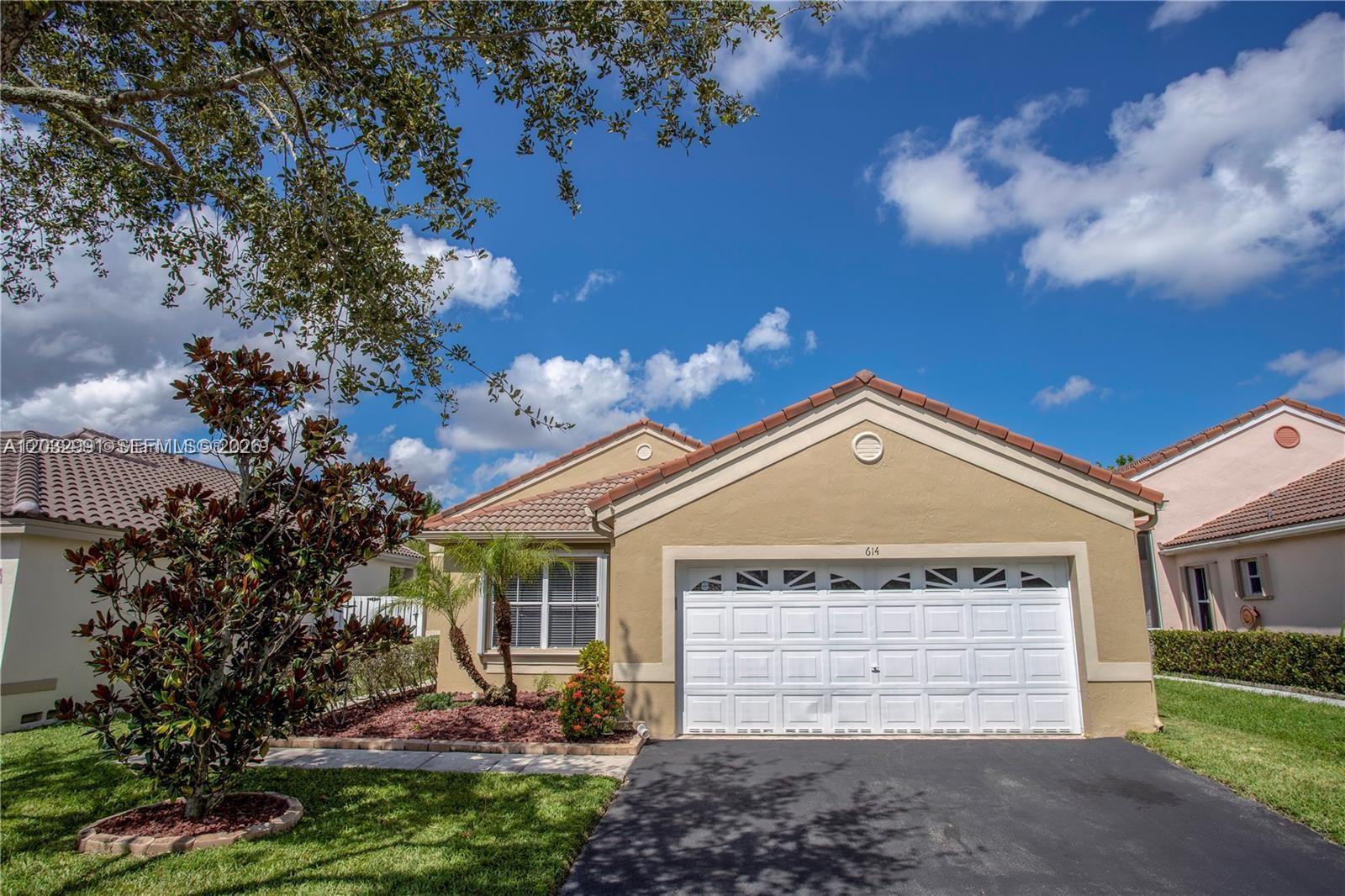 614 Stanton Ln, Weston FL 33326 photo 2