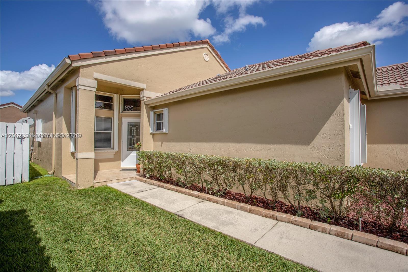 614 Stanton Ln, Weston FL 33326 photo 4