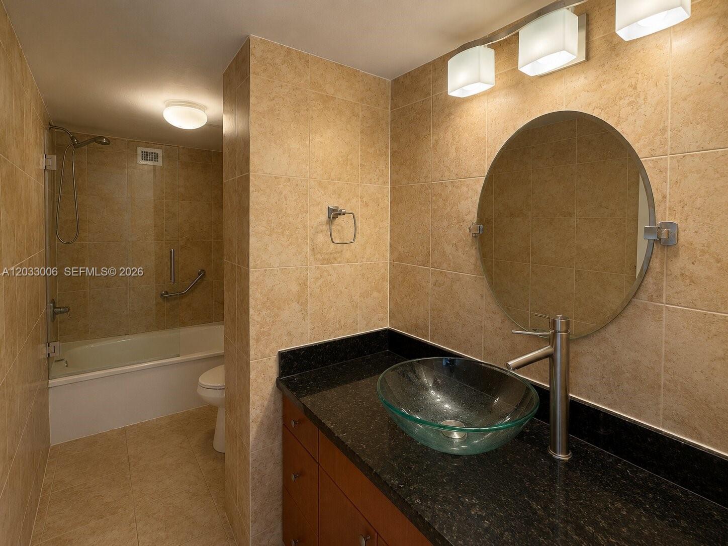 1000 Parkview Dr # 415, Hallandale Beach FL 33009 photo 3