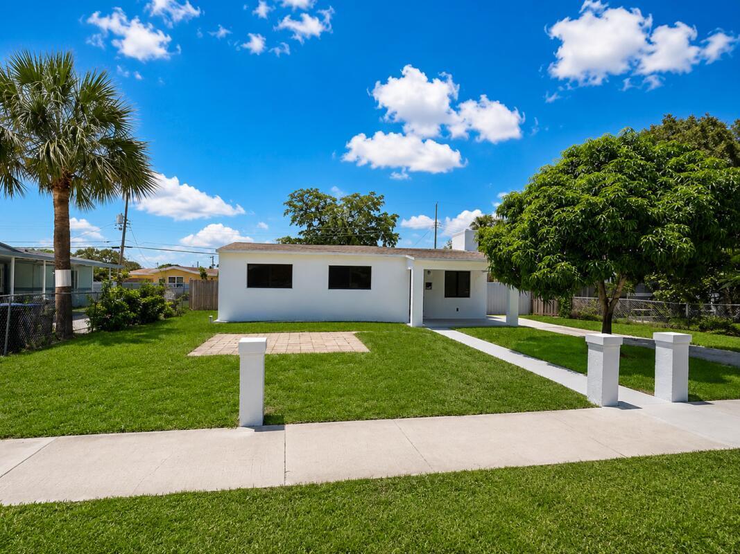 235 SW 21st Way, Fort Lauderdale FL 33312 photo 4