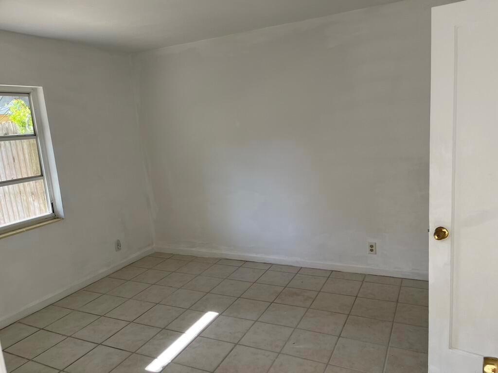 115 E Lantana Road, Lantana FL 33462 photo 5
