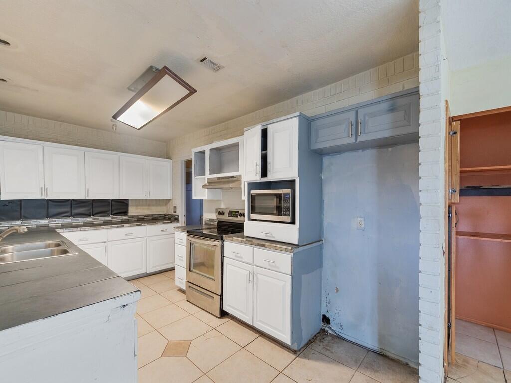 1455 Sawin Court NE, Palm Bay FL 32905 photo 3