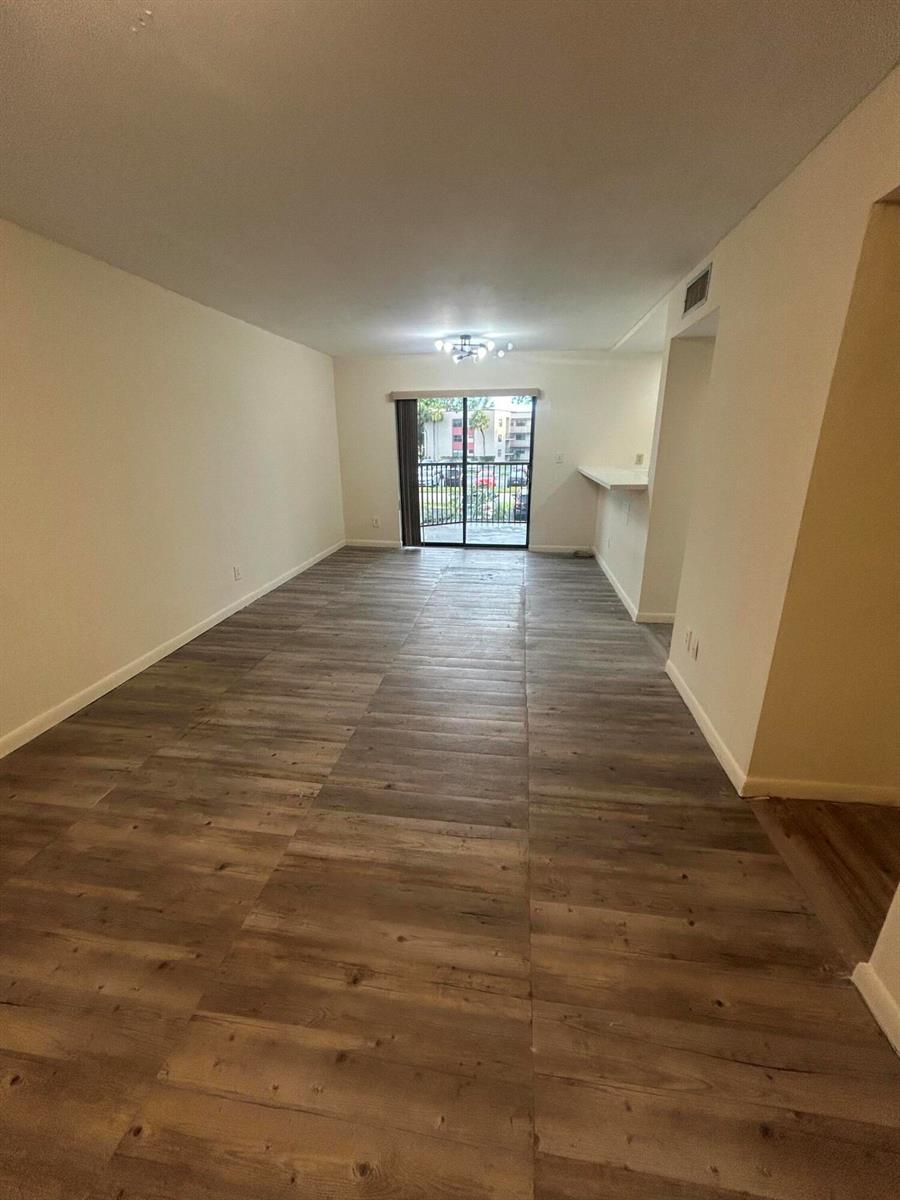 3252 Foxcroft Road # 201, Miramar FL 33025 photo 4