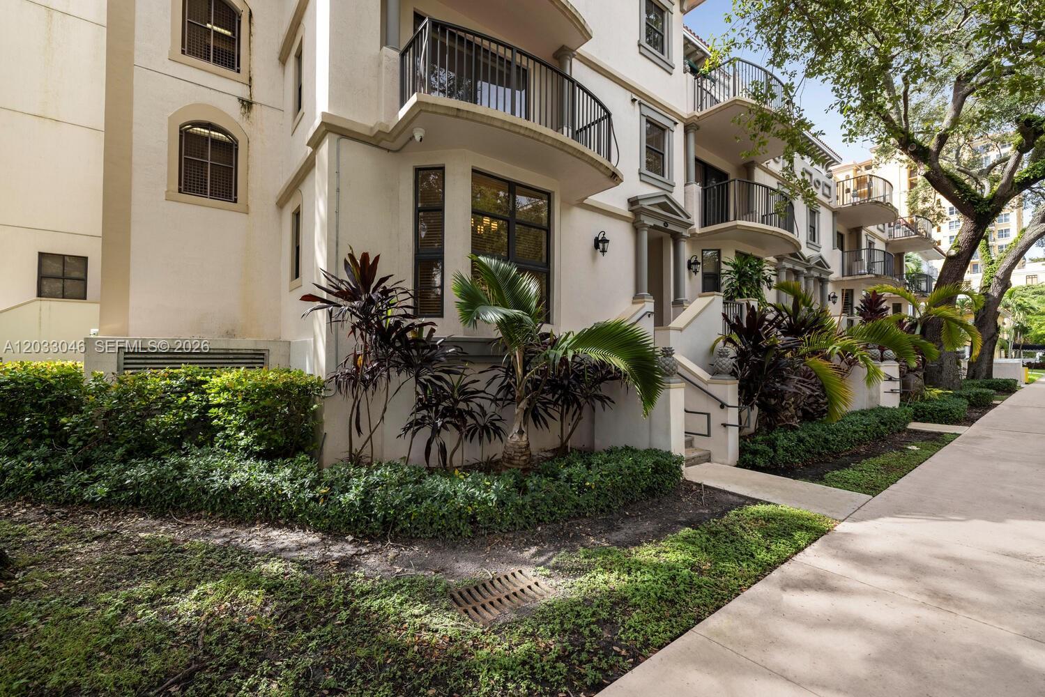 1650 Galiano St, Coral Gables FL 33134 photo 2