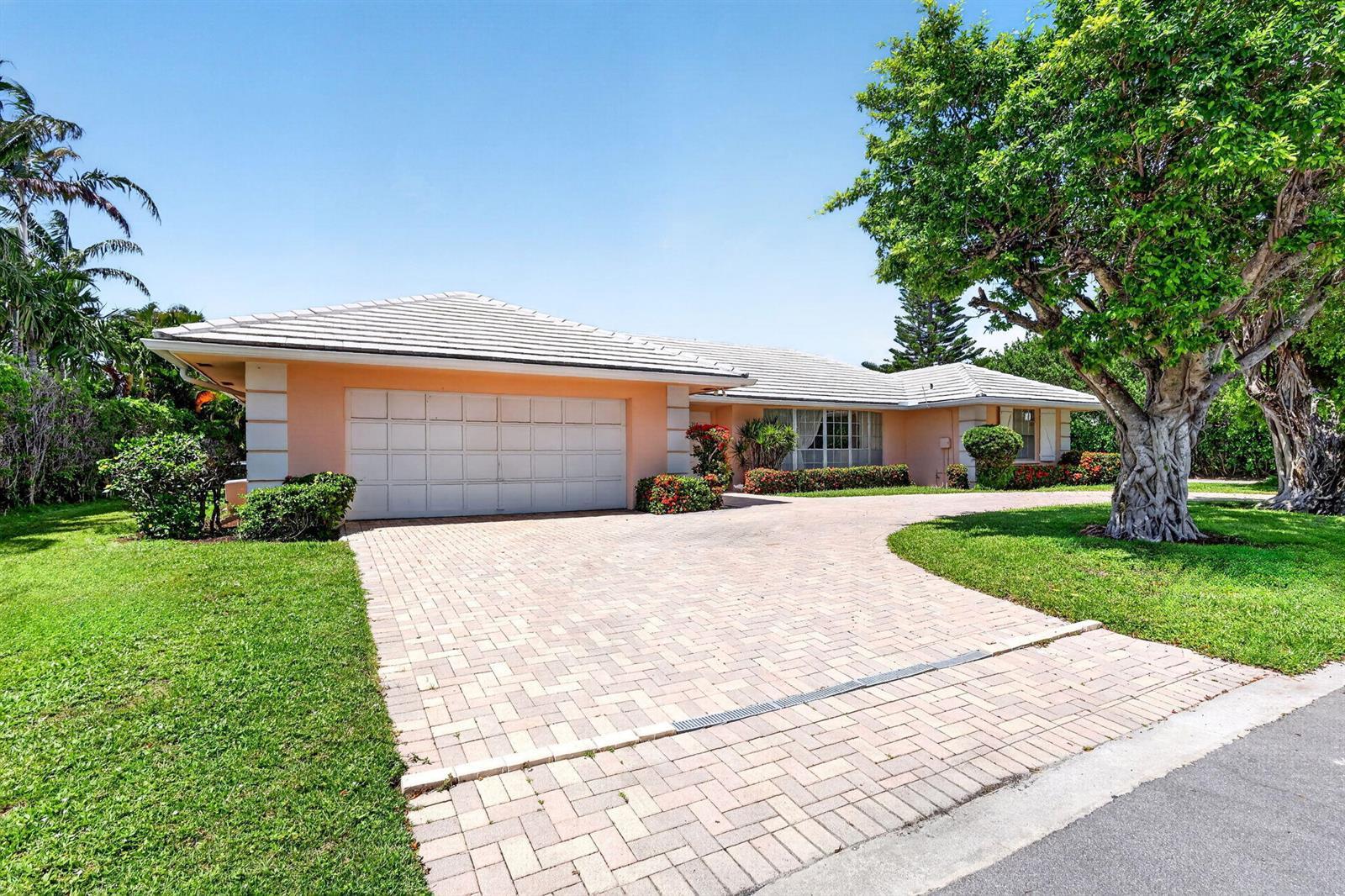 217 Plantation Road, Palm Beach FL 33480 photo 4