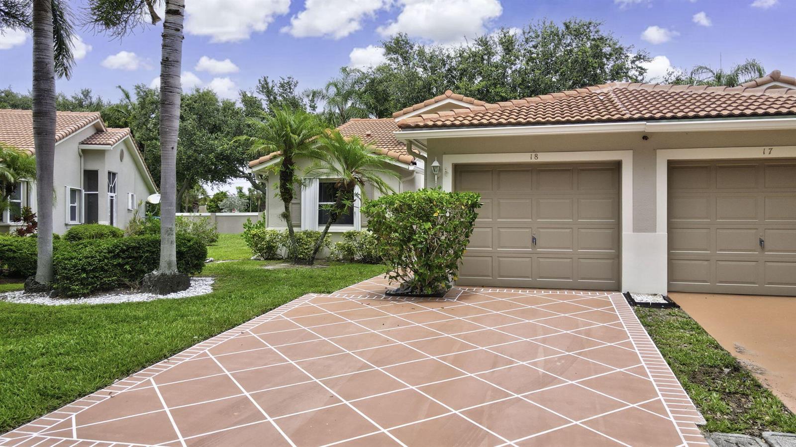 18 Sausalito Drive, Boynton Beach FL 33436 photo 2