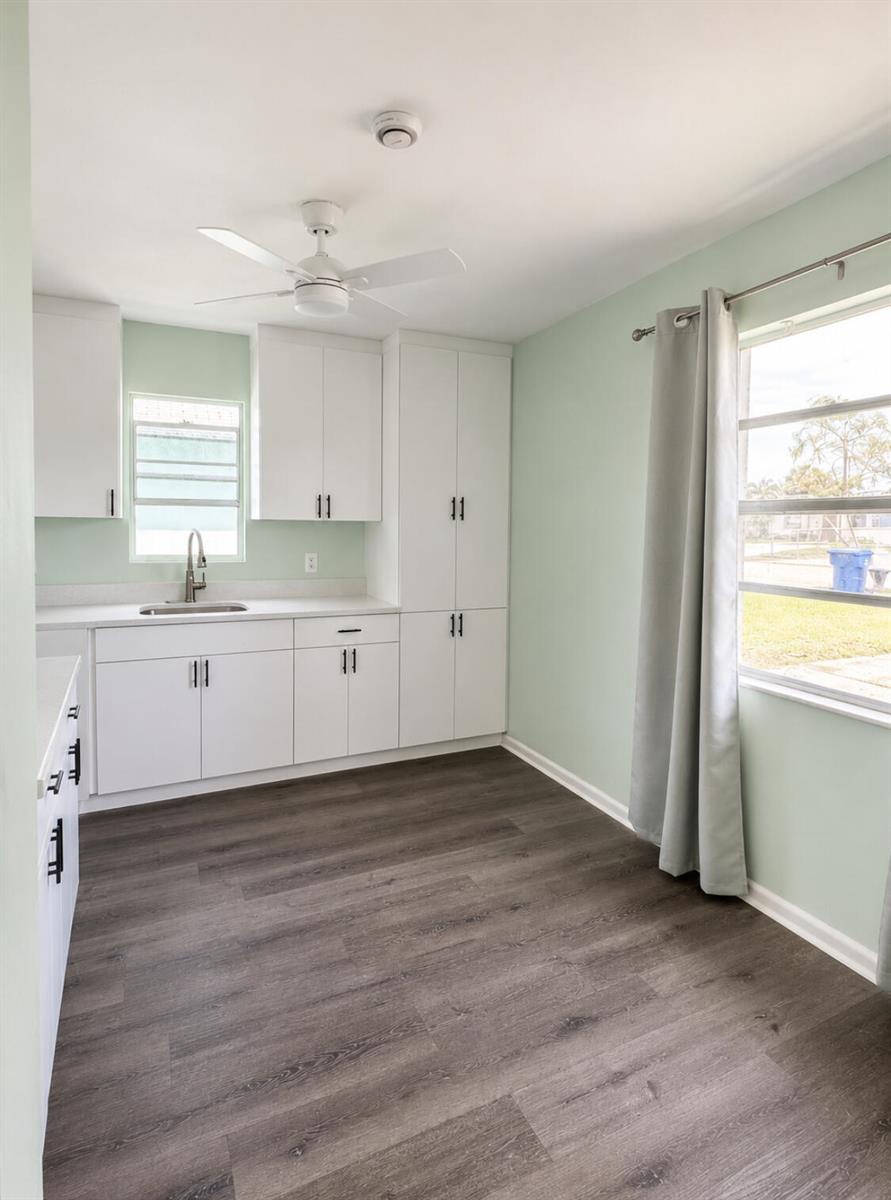 1328 W 6th Street, Riviera Beach FL 33404 photo 2