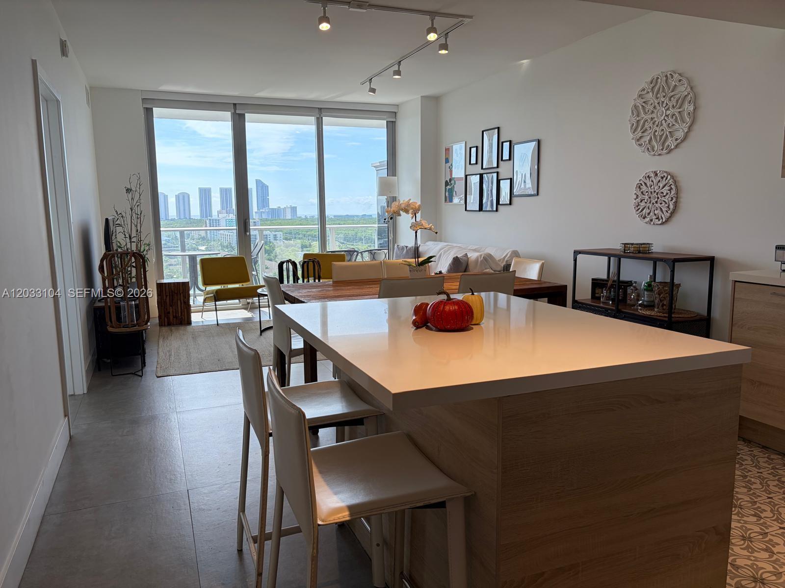 16385 Biscayne Blvd # 1417, North Miami Beach FL 33160 photo 5