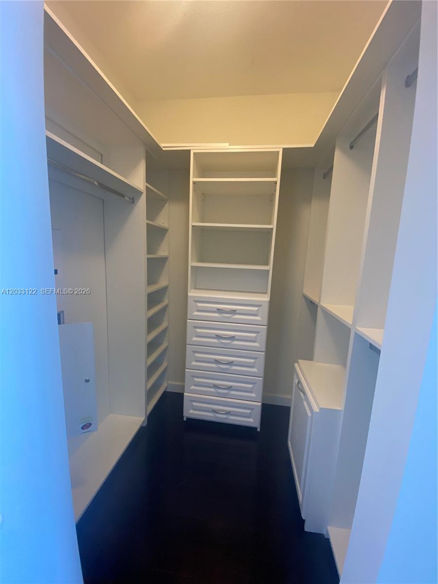 185 SW 7th St # 4206, Miami FL 33130 photo 5