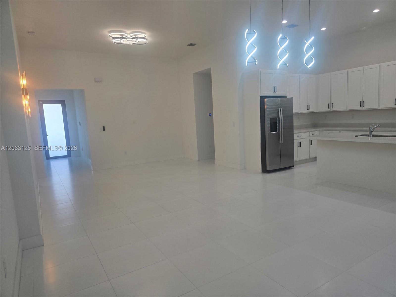 19410 SW 124th Ct, Miami FL 33177 photo 4