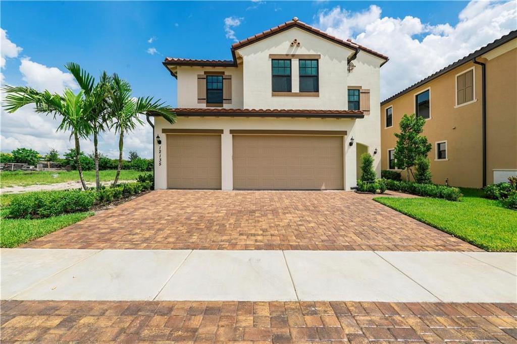 12135 E Baypoint Circle, Parkland FL 33076