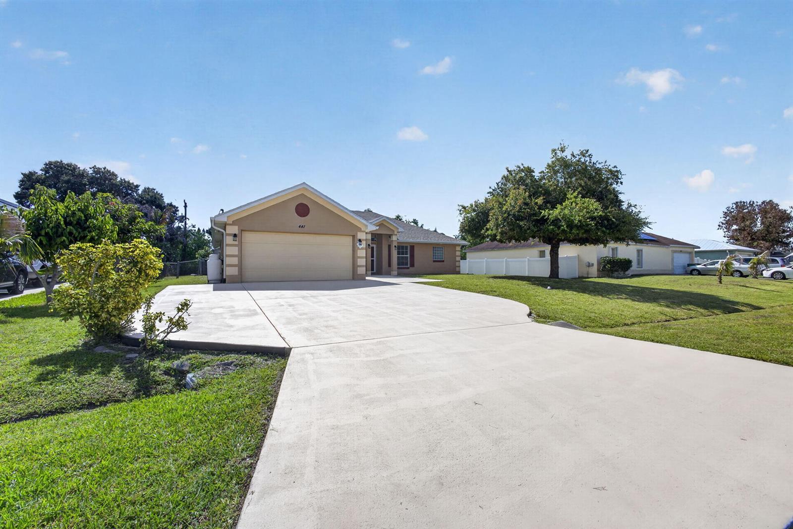 441 SW Doreen Street, Port St. Lucie FL 34983 photo 2