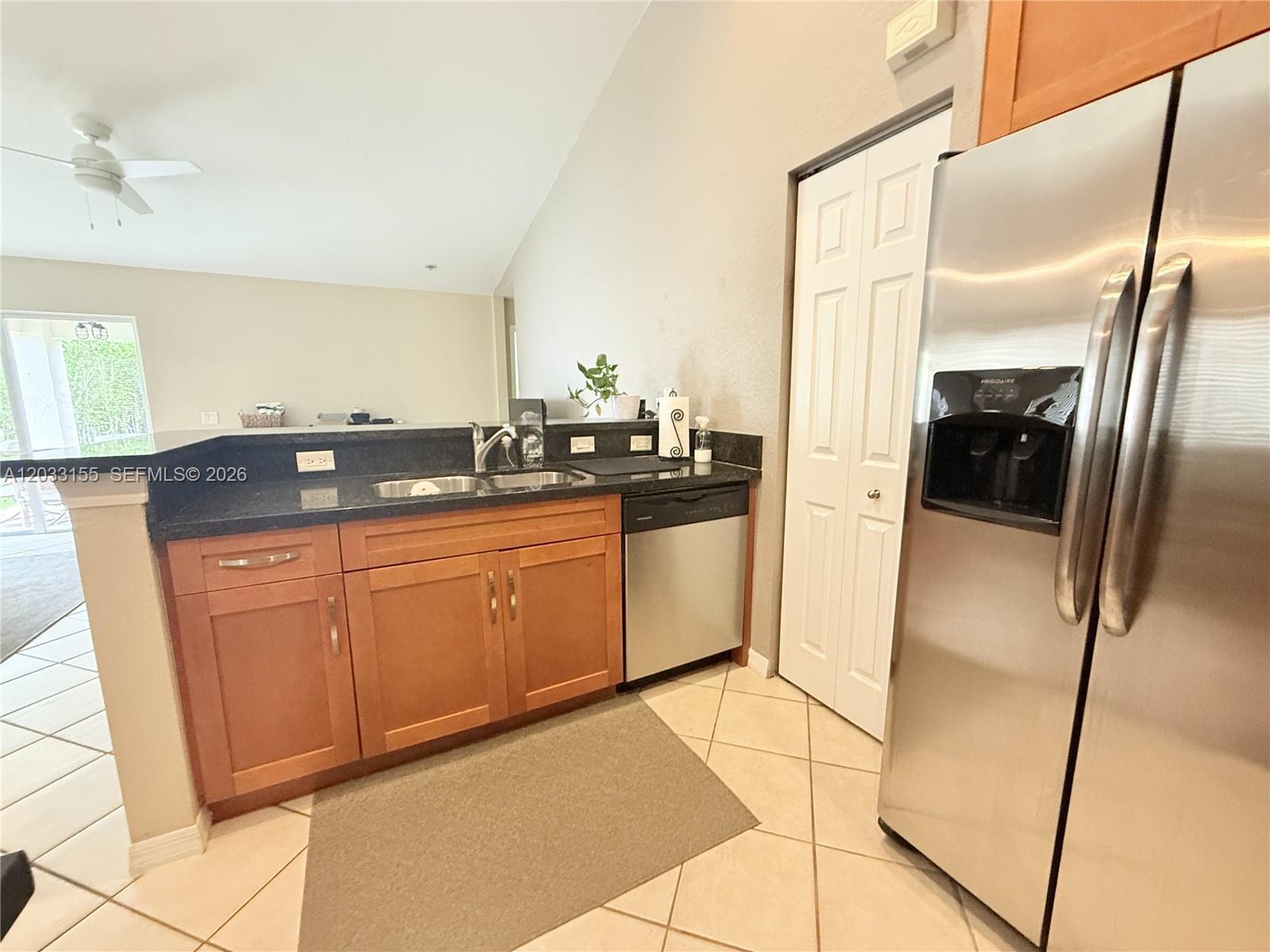 1530 Canary Island Dr, Weston FL 33327 photo 4