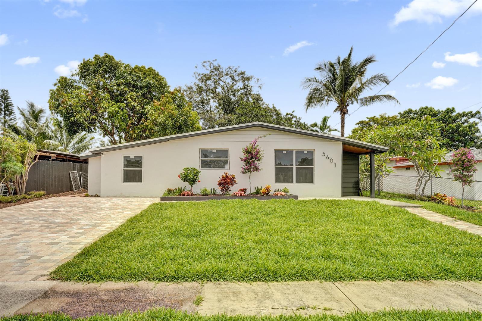 5601 SW 36th Court, Davie FL 33314 photo 2