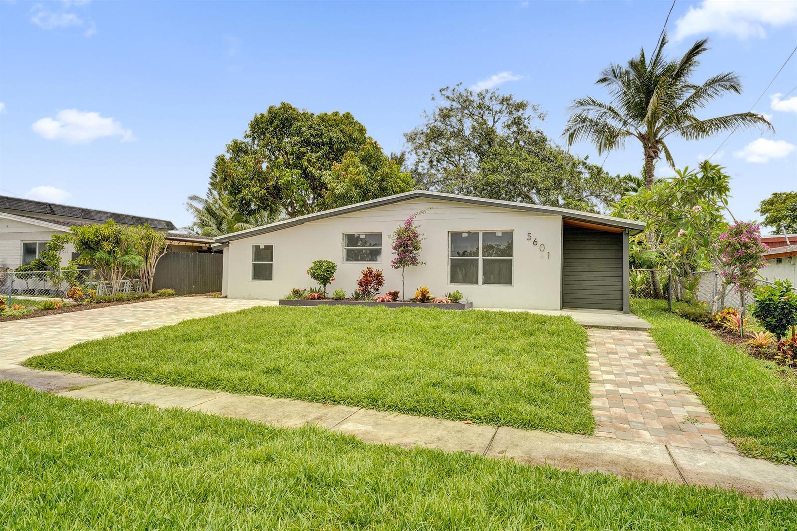 5601 SW 36th Court, Davie FL 33314
