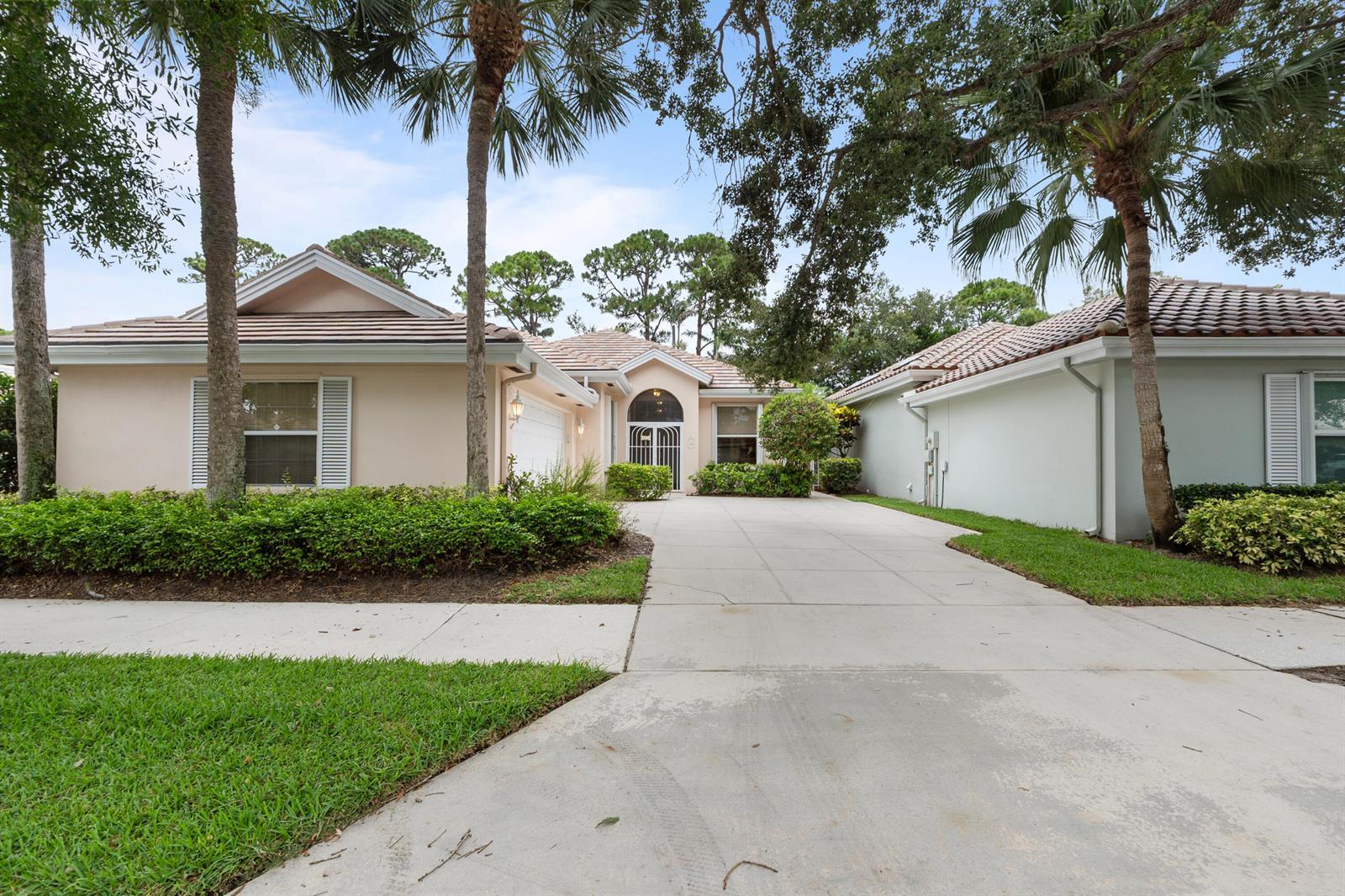 186 S Hampton Drive, Jupiter FL 33458 photo 2
