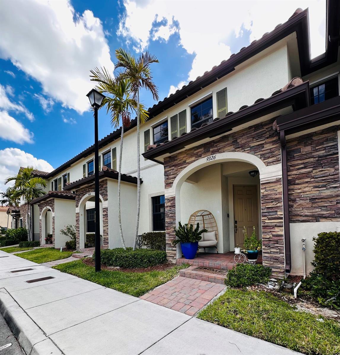9326 W 33rd Lane, Hialeah FL 33018