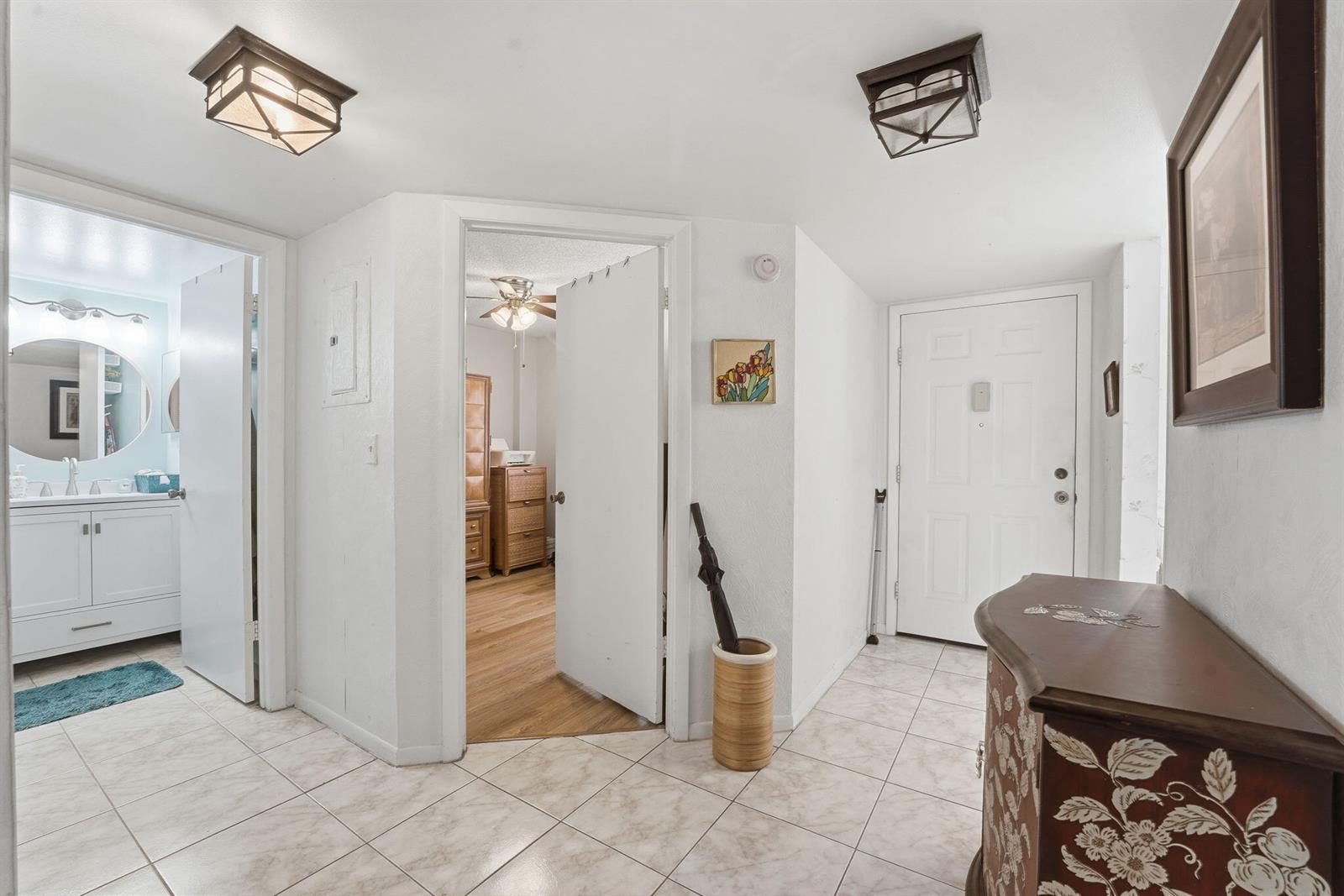 3146 Via Poinciana # 307, Lake Worth FL 33467 photo 5