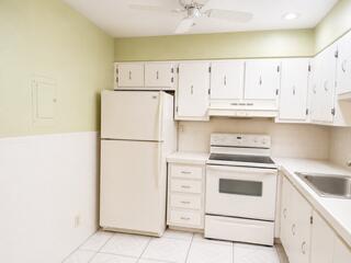 175 Flanders D, Delray Beach FL 33484 photo 5