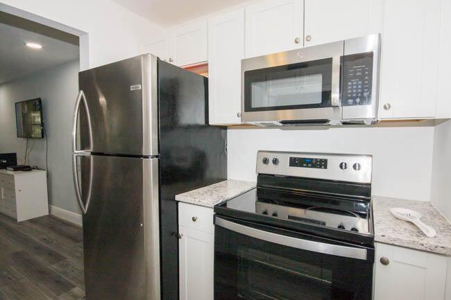 149 West Court, Royal Palm Beach FL 33411 photo 2