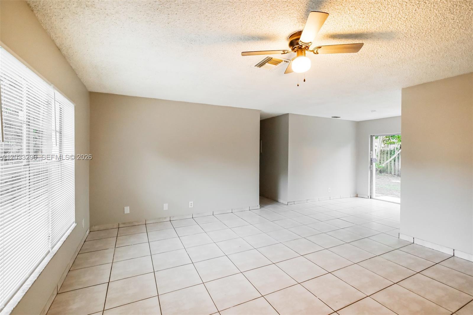 7820 SW 9th St, North Lauderdale FL 33068 photo 2