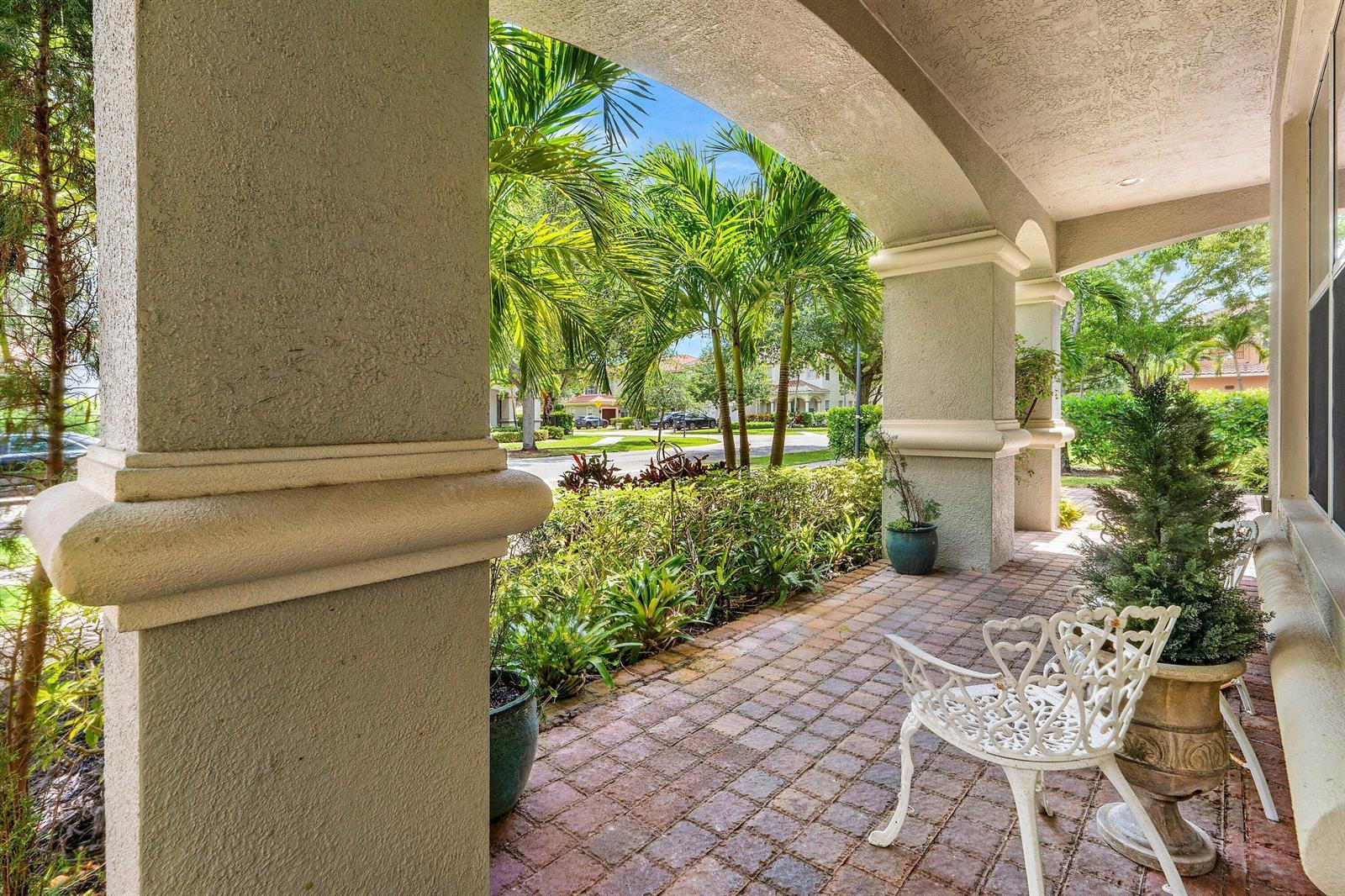 599 Cresta Circle, West Palm Beach FL 33413 photo 5