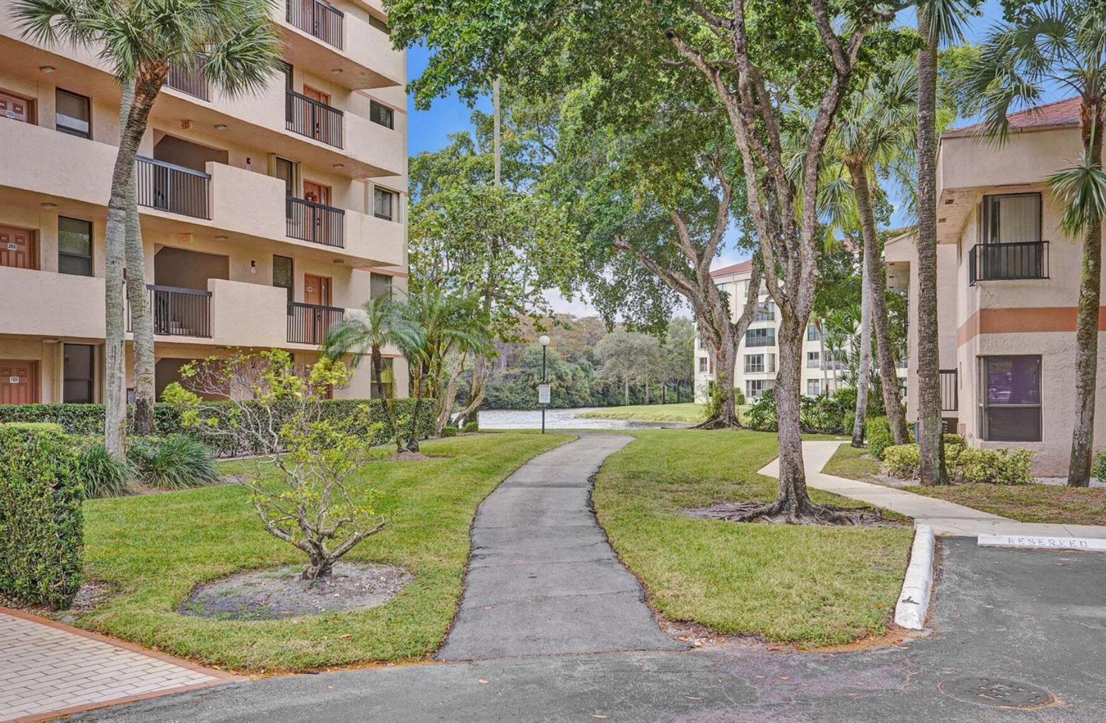 2768 Carambola Circle S # 301, Coconut Creek FL 33066 photo 4