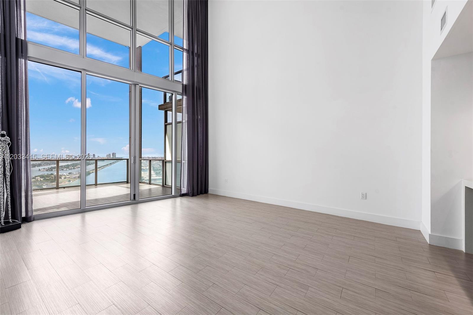 1100 Biscayne Blvd # 5705, Miami FL 33132 photo 4
