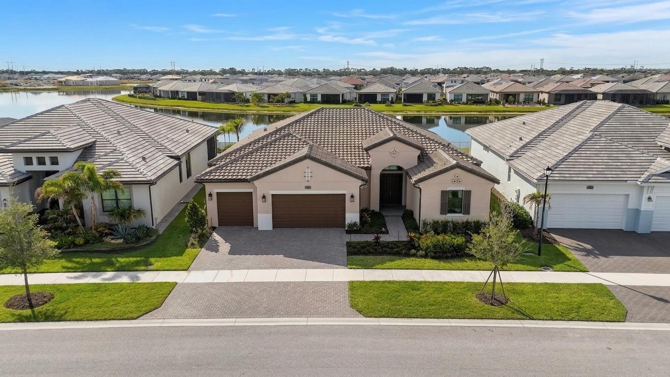 8572 SW Felicita Way, Port St. Lucie FL 34987 photo 2