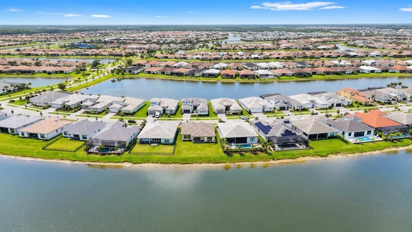 8572 SW Felicita Way, Port St. Lucie FL 34987 photo 3