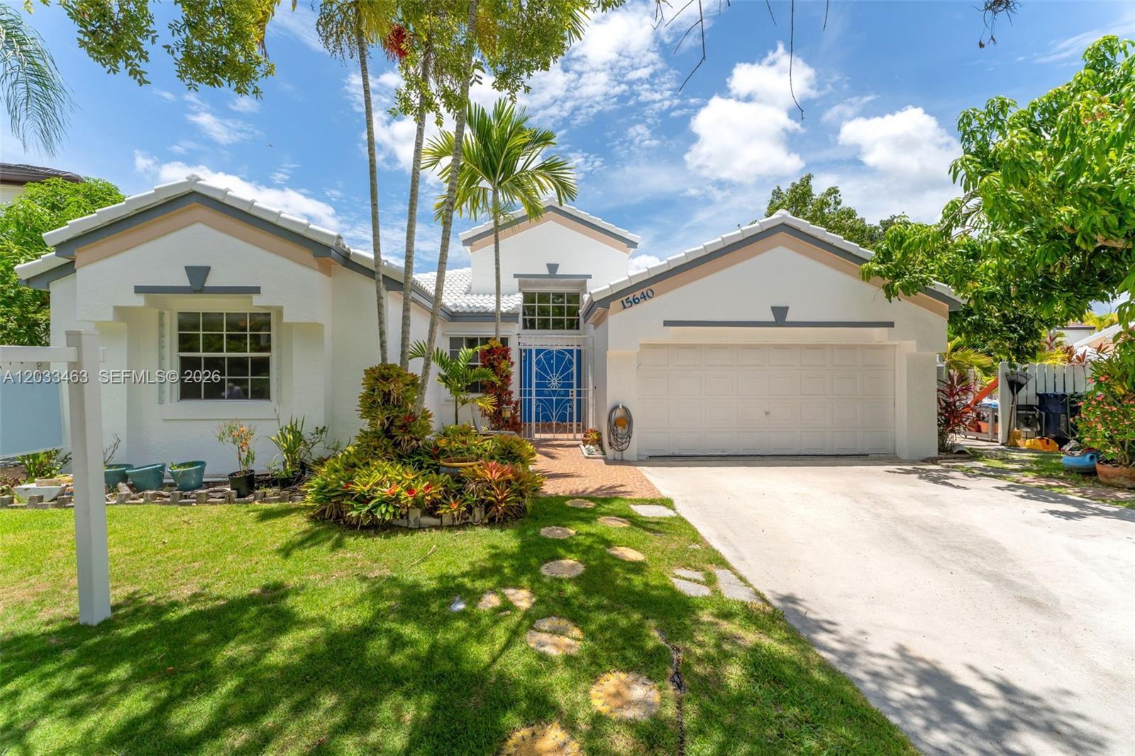 15640 SW 98th St, Miami FL 33196 photo 2