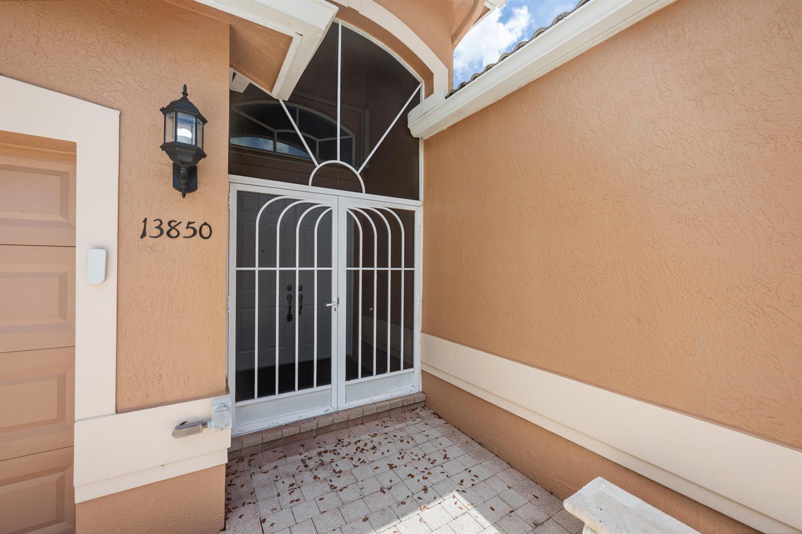 13850 Vía Vittoria, Delray Beach FL 33446 photo 3