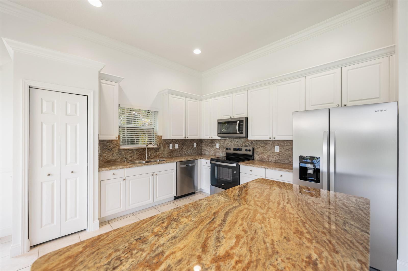 13850 Vía Vittoria, Delray Beach FL 33446 photo 4