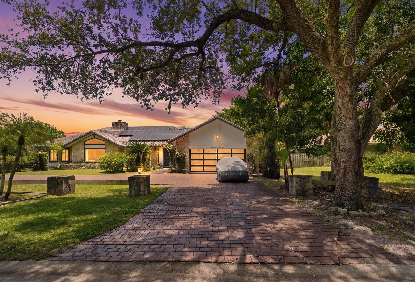 251 NW 104th Avenue, Coral Springs FL 33071 photo 2