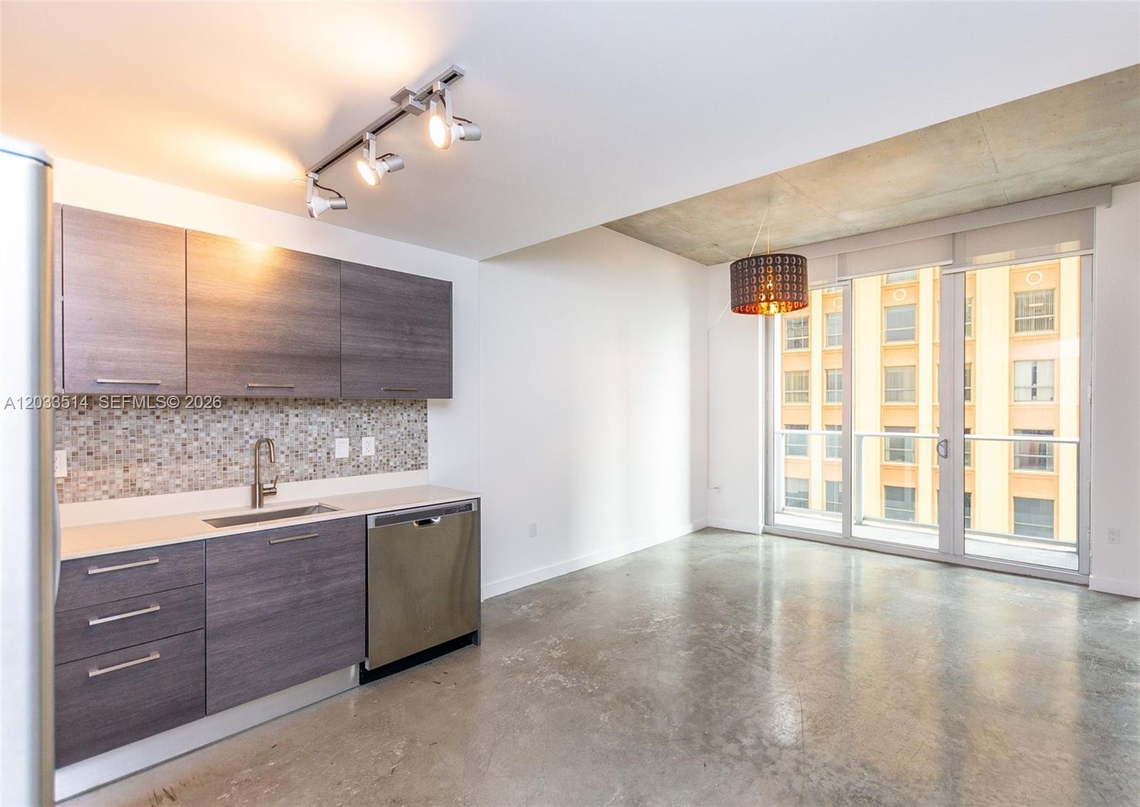 151 SE 1st St # 807, Miami FL 33131 photo 3