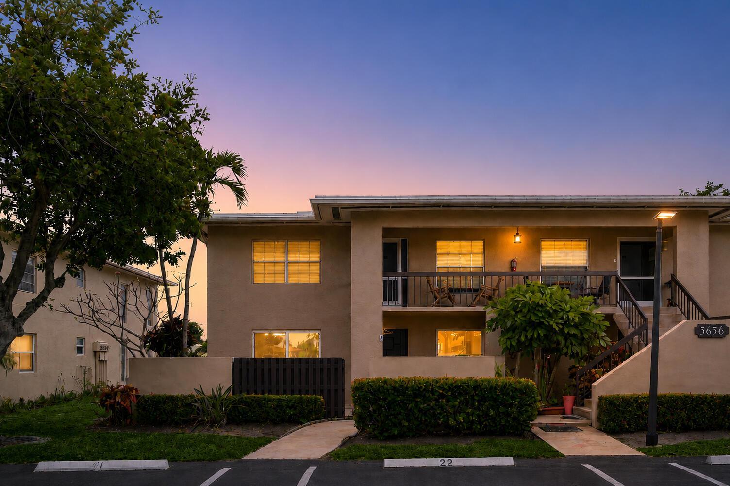 5656 Via Delray Boulevard, Delray Beach FL 33484 photo 2