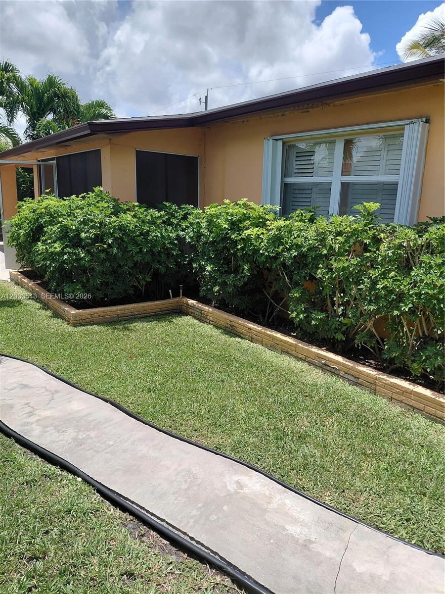 1307 SE Flamingo Dr, Lantana FL 33462 photo 5