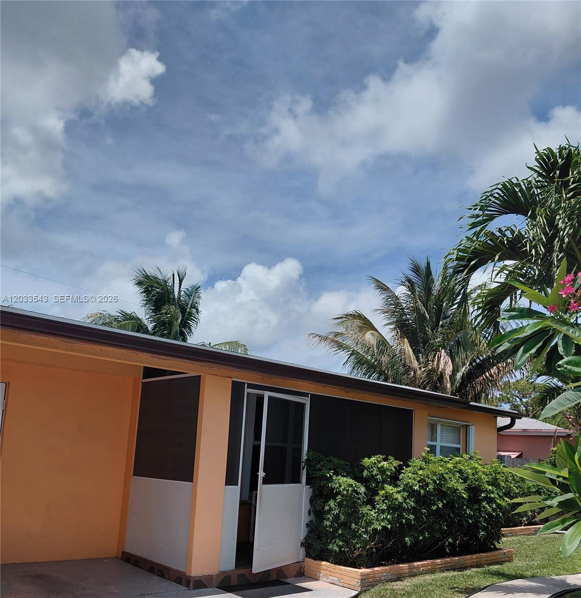 1307 SE Flamingo Dr, Lantana FL 33462 photo 4