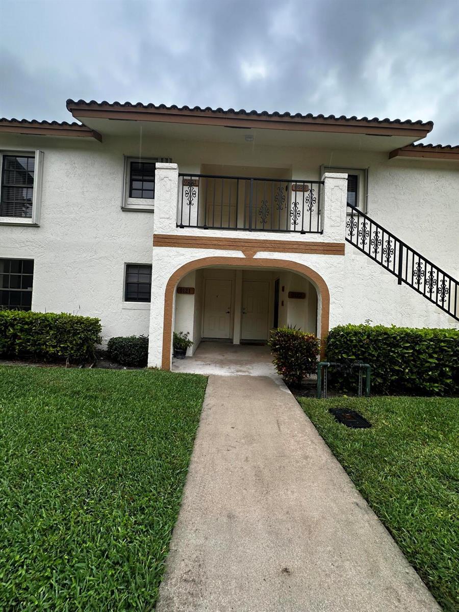 321 Olivewood Place # 121, Boca Raton FL 33431
