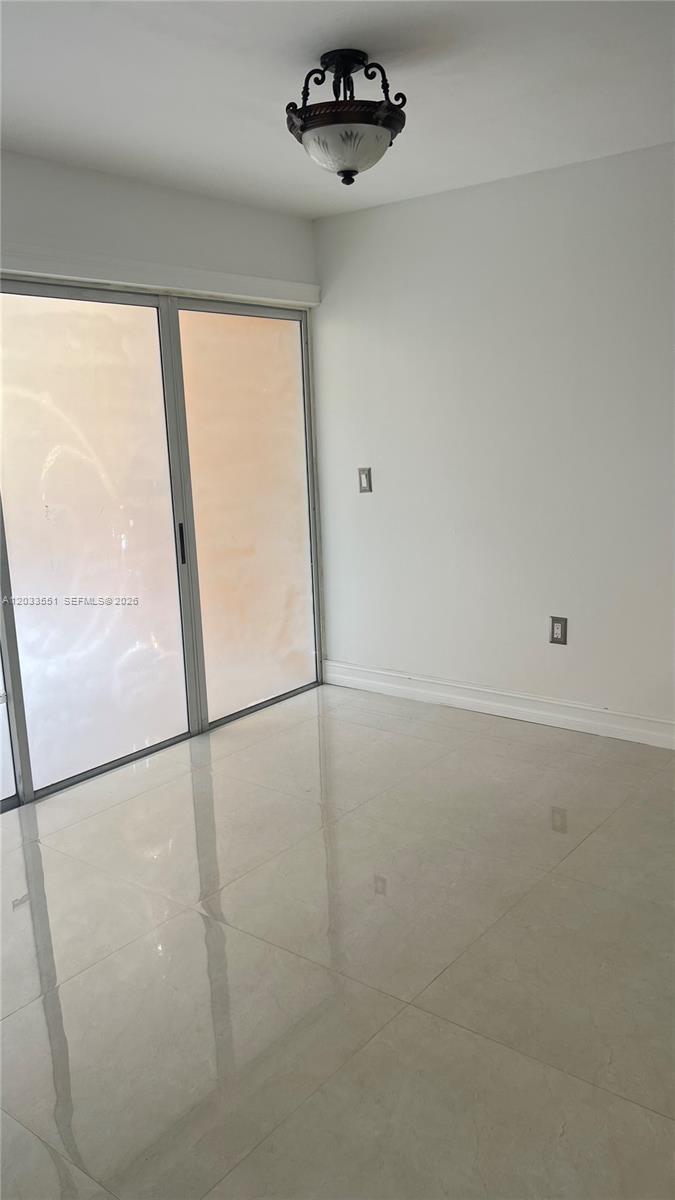 6225 Kendale Lakes Cir # 263, Miami FL 33183 photo 3