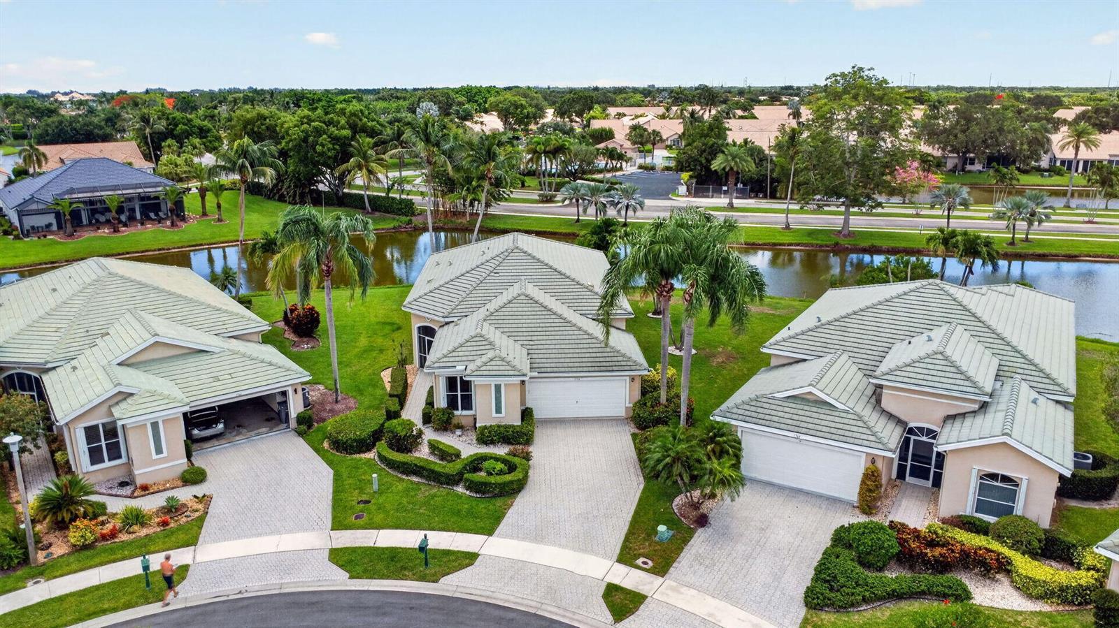 7760 Carrington Court, Boynton Beach FL 33472 photo 2