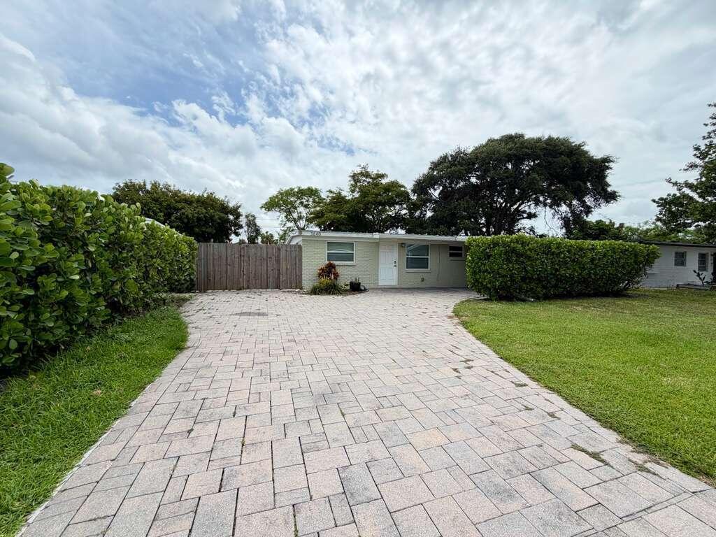 3640 Gull Road, Palm Beach Gardens FL 33410
