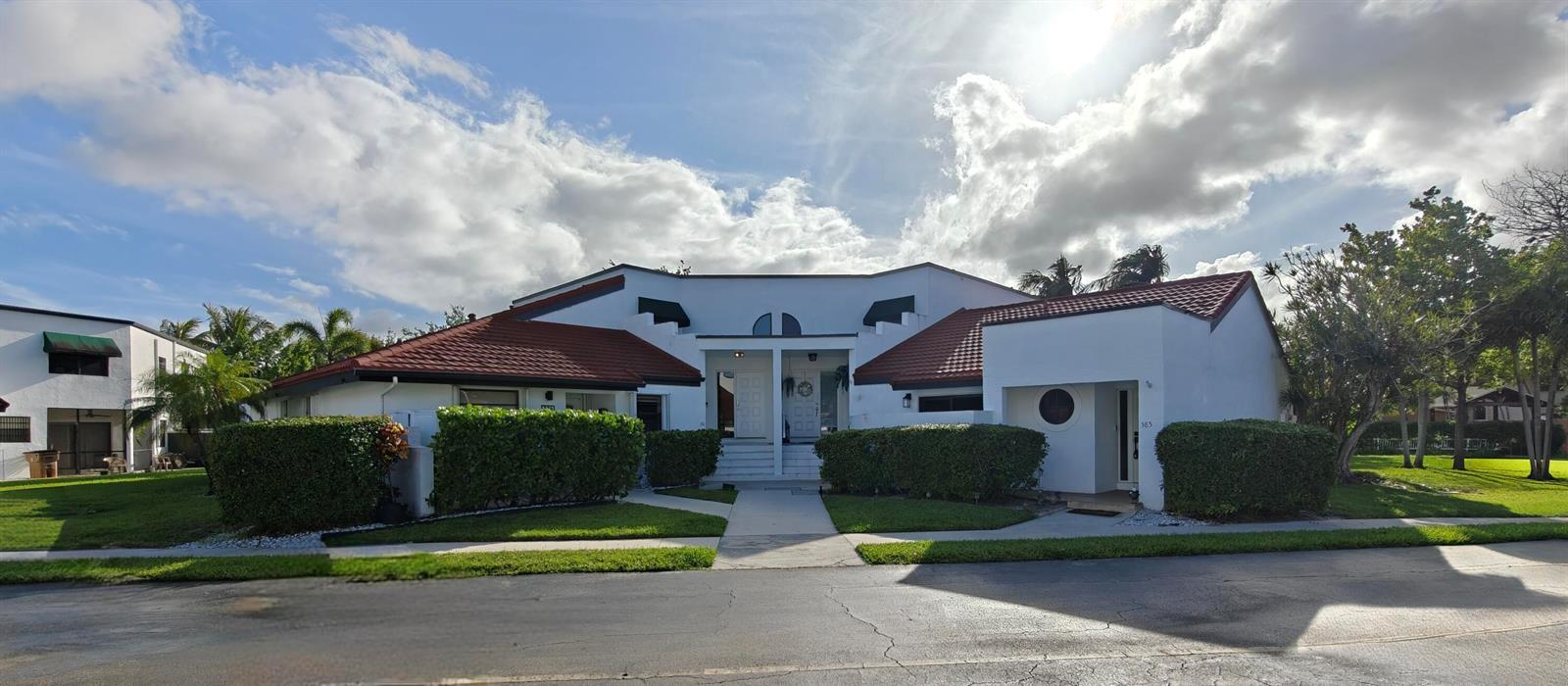 385 NW 36th Avenue, Deerfield Beach FL 33442 photo 4