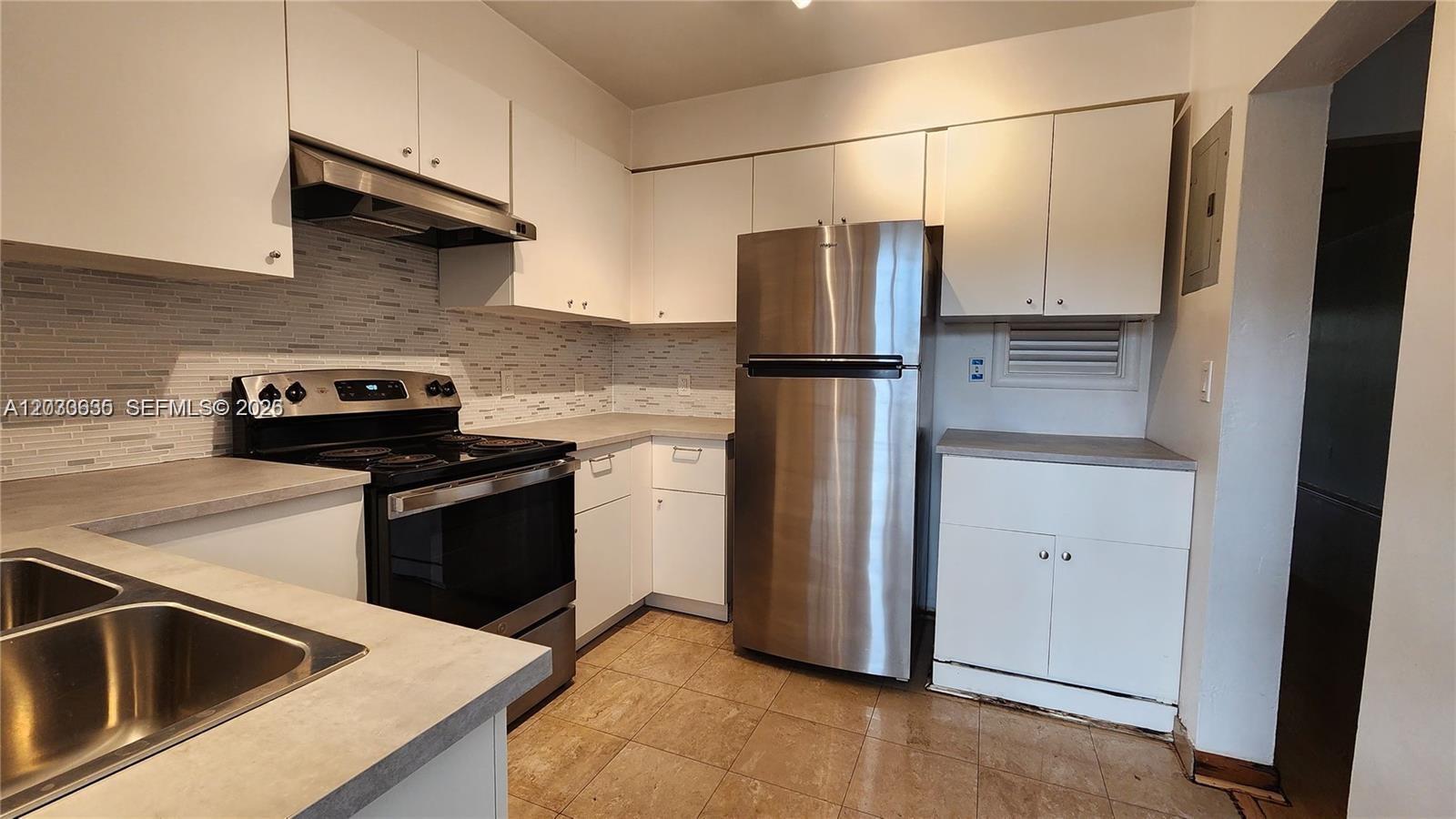 20 Park Dr # 4A, Bal Harbour FL 33154 photo 2