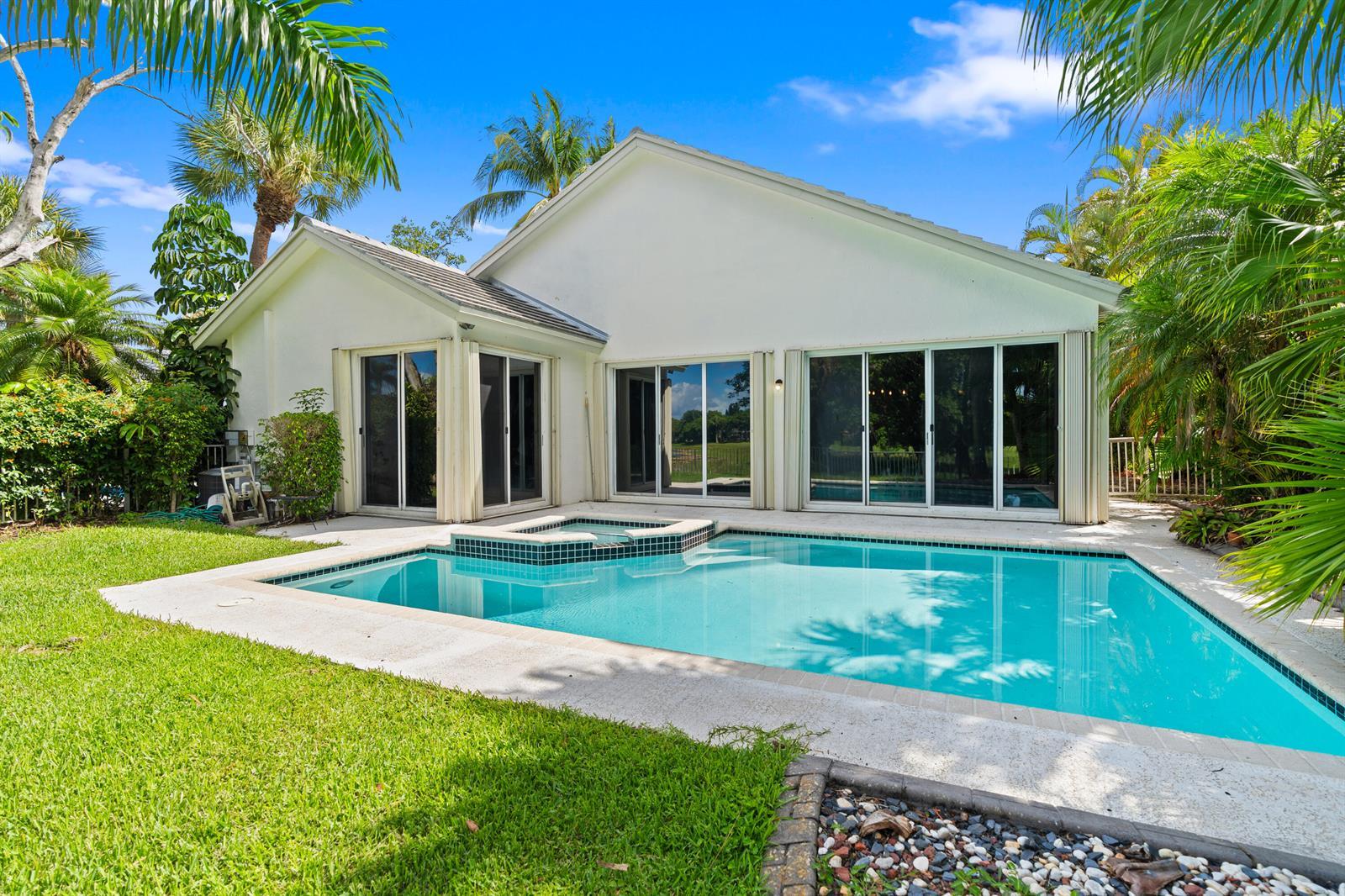1500 Lacosta Drive W, Pembroke Pines FL 33027 photo 3