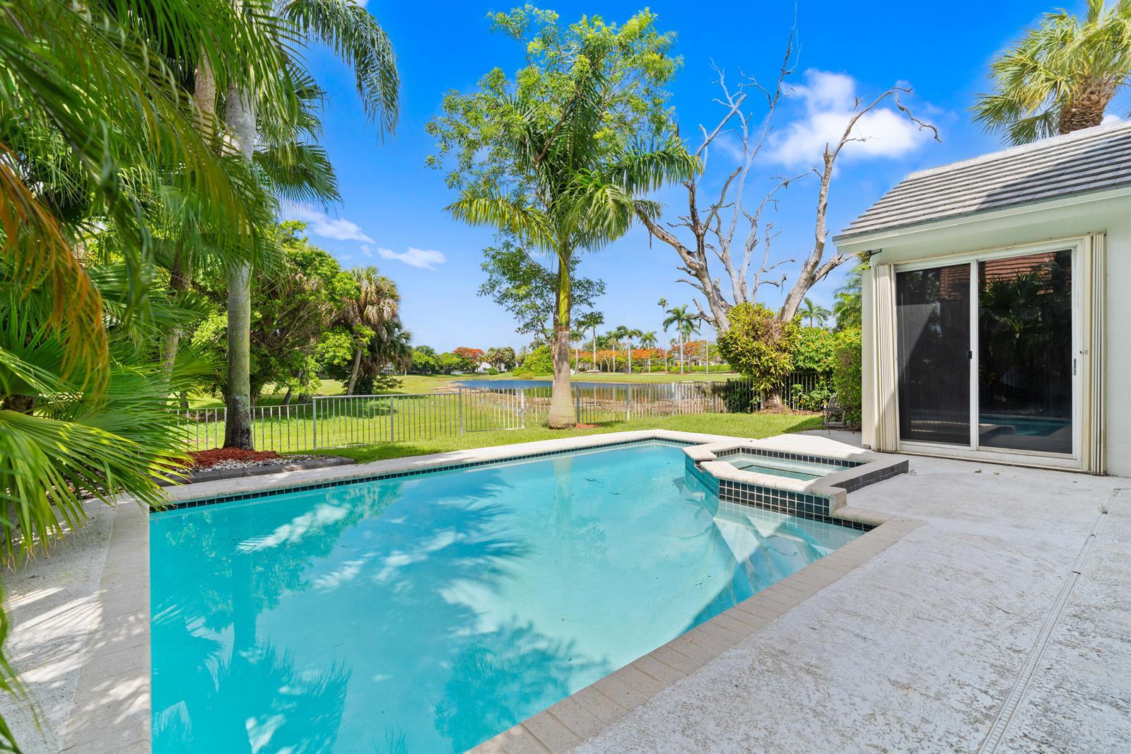 1500 Lacosta Drive W, Pembroke Pines FL 33027 photo 5